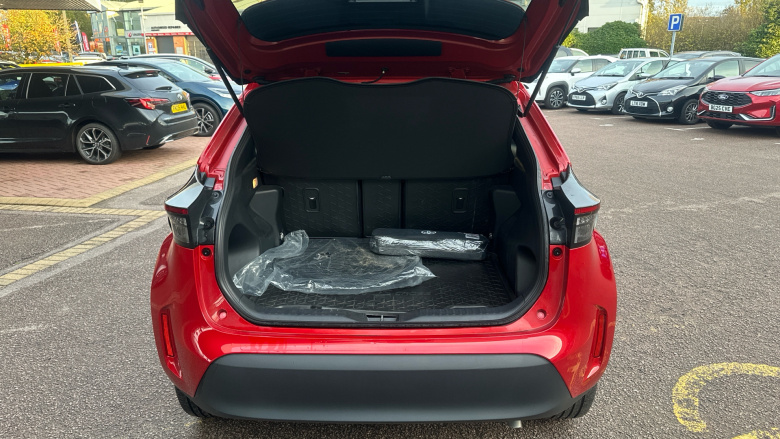 Toyota Yaris Cross 1.5 Hybrid 130 Design 5dr CVT Hybrid Estate